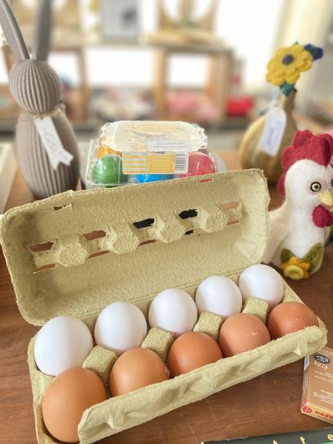 Eine Schachtel mit Eiern