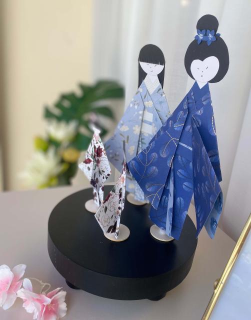 japanische Massai aus Papier