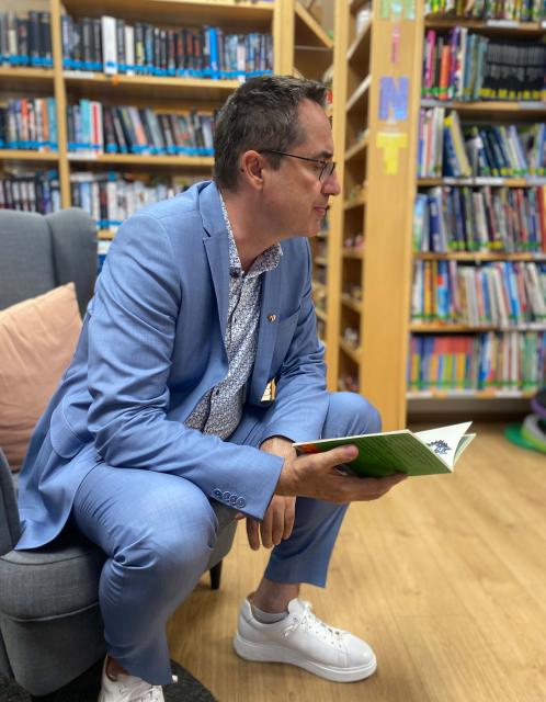 Bürgermeister Max Oberleitner las spontan eine Geschichte vor