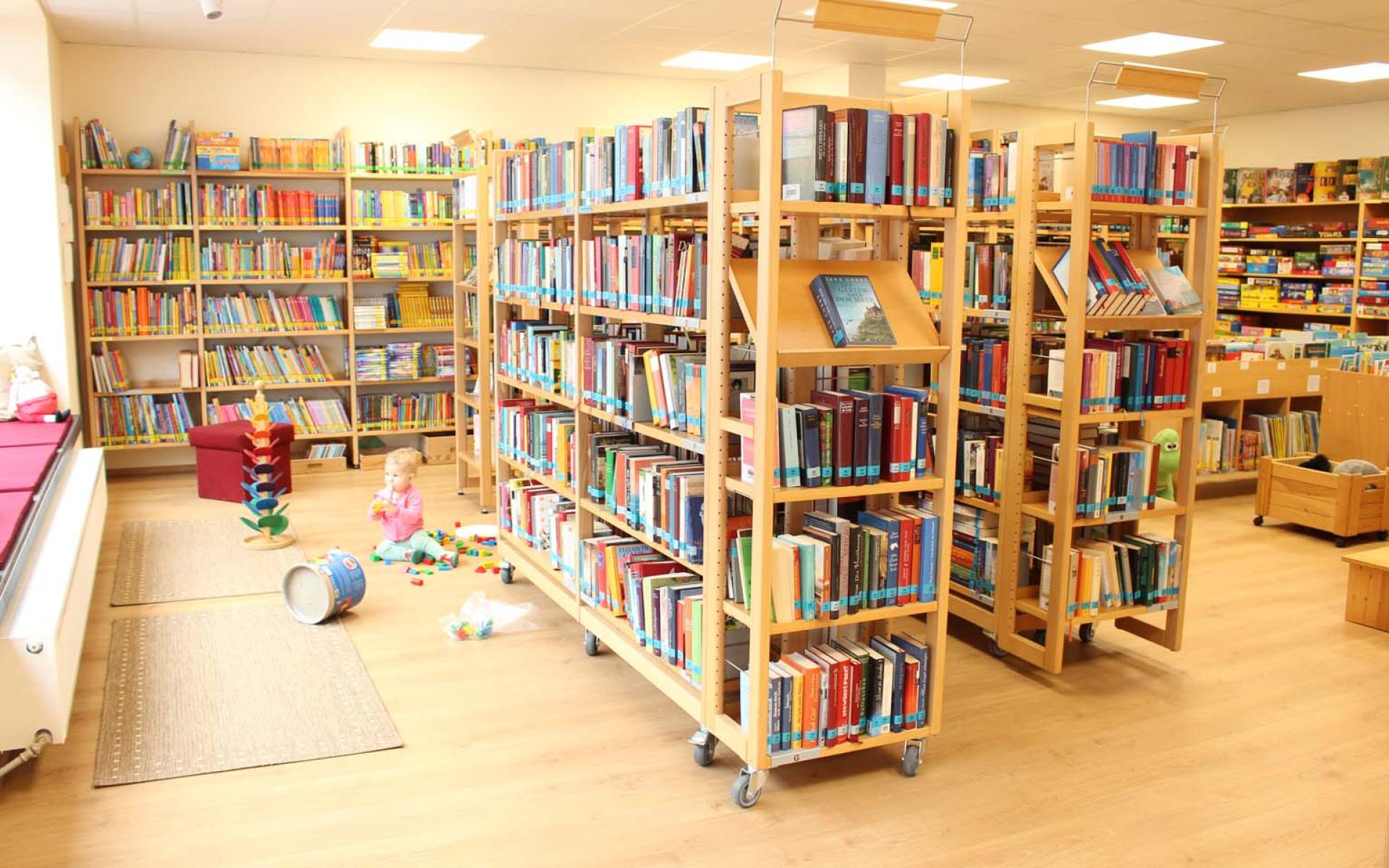 Bibliothek Innenansicht