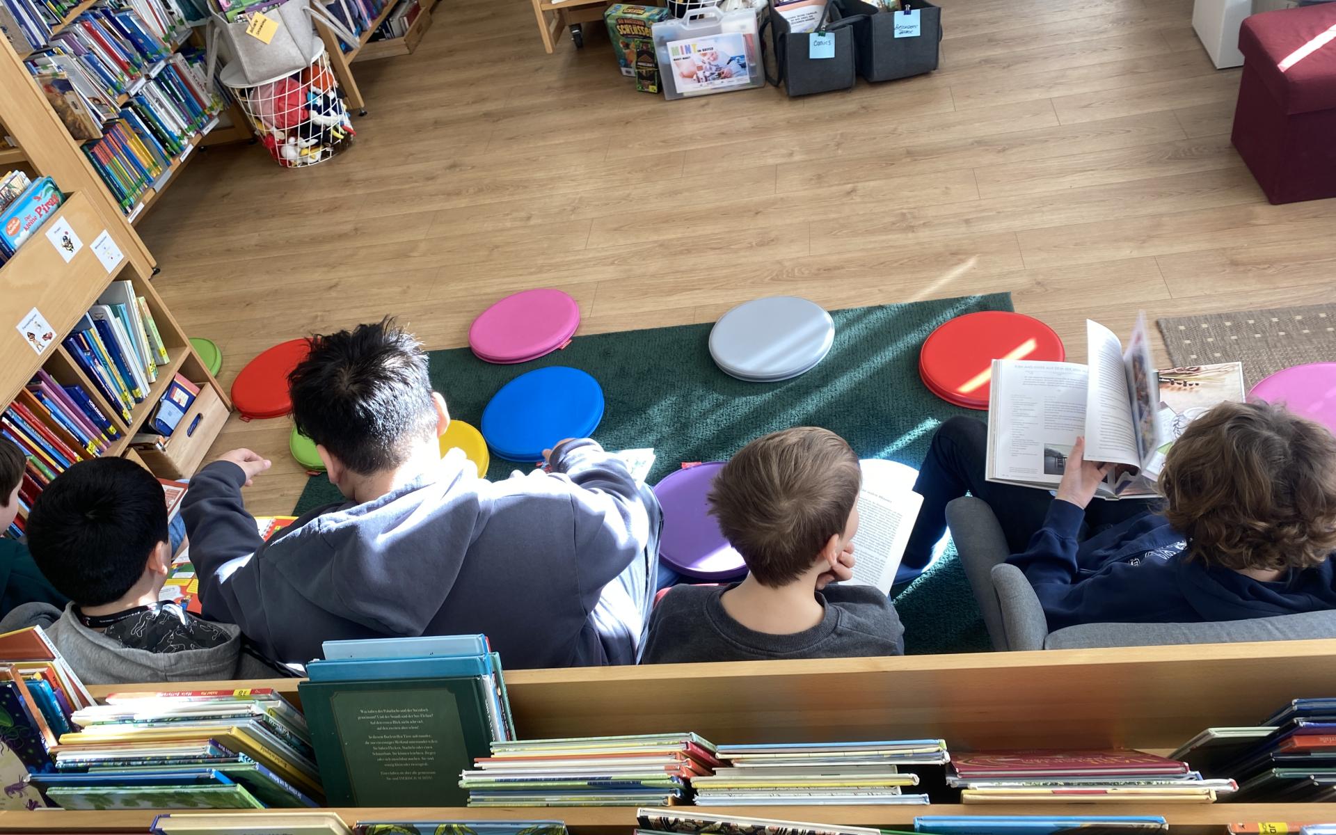 Bibliotheksbesuch
